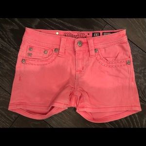 Girls Miss Me TK5962H2 hot pink Jean shorts.